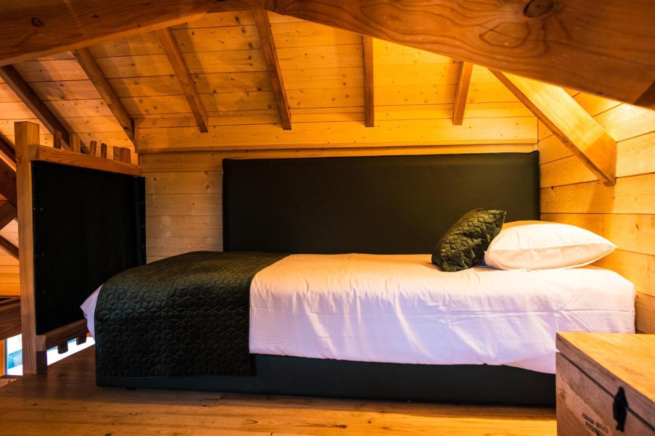Charmante Cabane Dans Les Arbres Avec Jacuzzi Et Sauna Boismorand Exterior photo