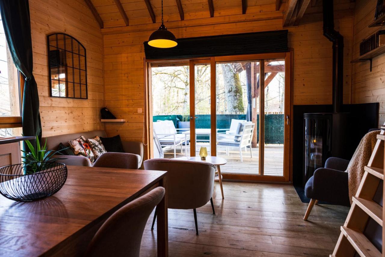 Charmante Cabane Dans Les Arbres Avec Jacuzzi Et Sauna Boismorand Exterior photo