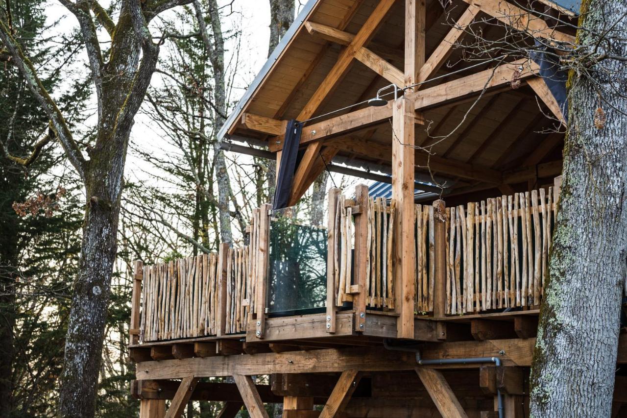 Charmante Cabane Dans Les Arbres Avec Jacuzzi Et Sauna Boismorand Exterior photo