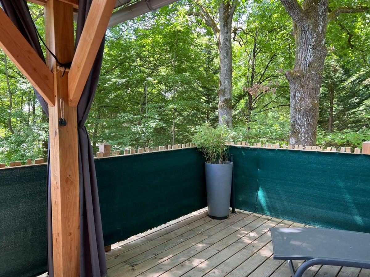 Charmante Cabane Dans Les Arbres Avec Jacuzzi Et Sauna Boismorand Exterior photo